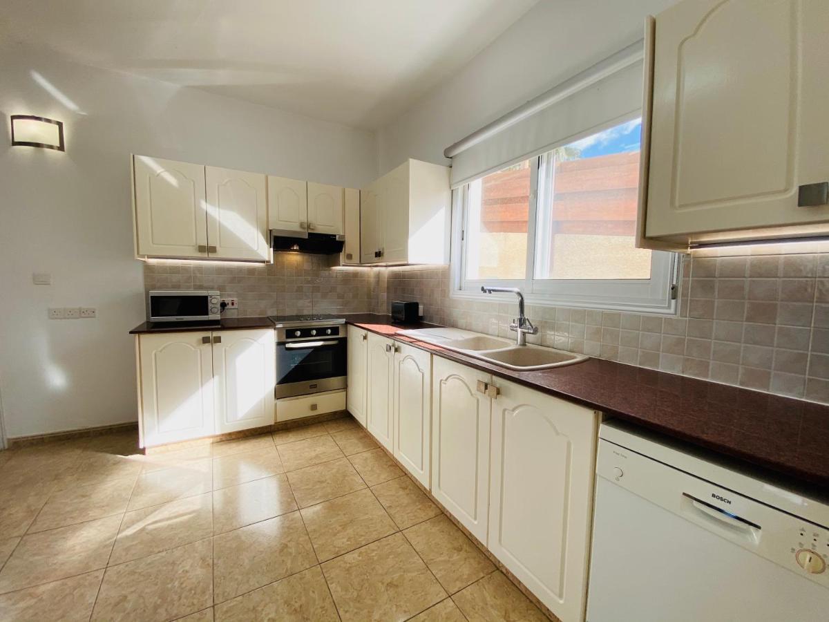 Acropolis Villa 8 Χλώρακα Εξωτερικό φωτογραφία